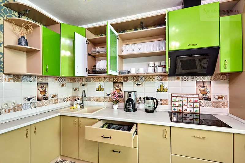 Восточно-Кругликовская улица, 18