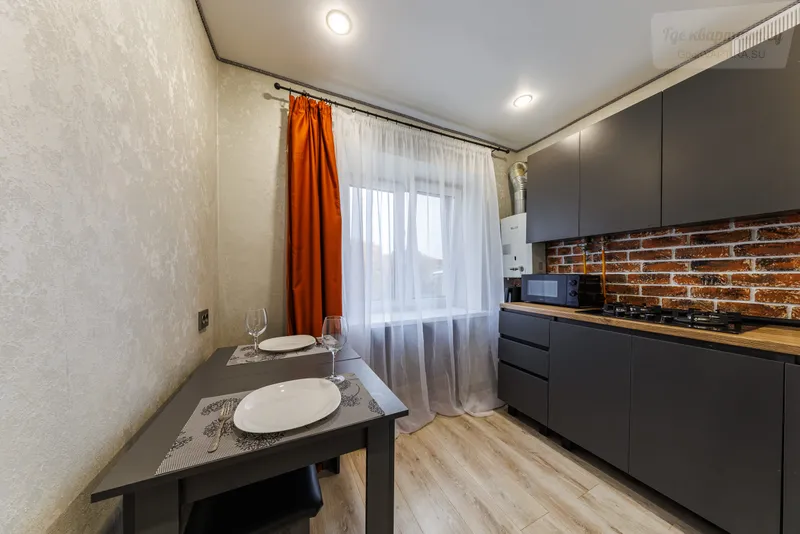 улица Фридриха Энгельса, 143