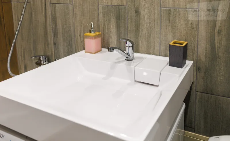 улица Фридриха Энгельса, 143