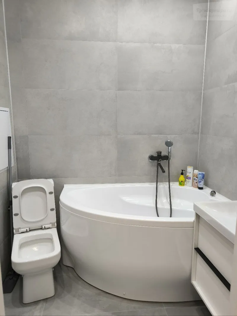 улица Милиционера Власова, 8