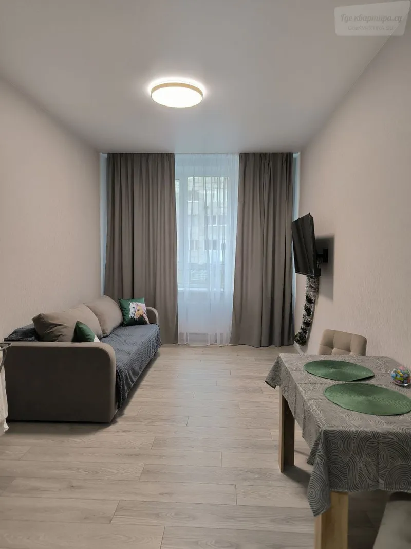 улица Милиционера Власова, 8