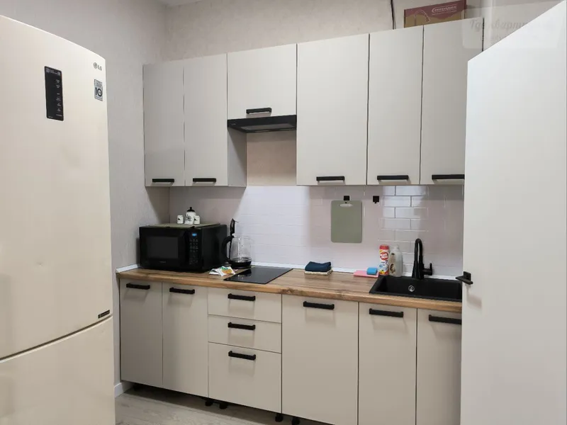 улица Милиционера Власова, 8