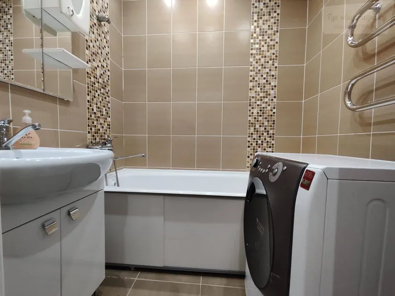 улица Героев Самотлора, 28