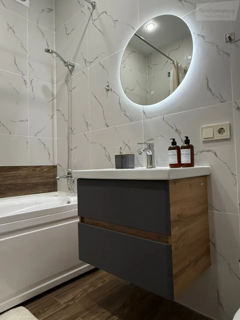 улица Июльских Дней, 21/96