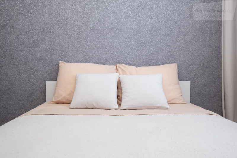 Комсомольская улица, 2