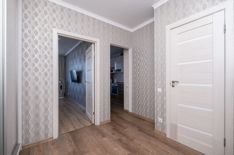 Комсомольская улица, 2