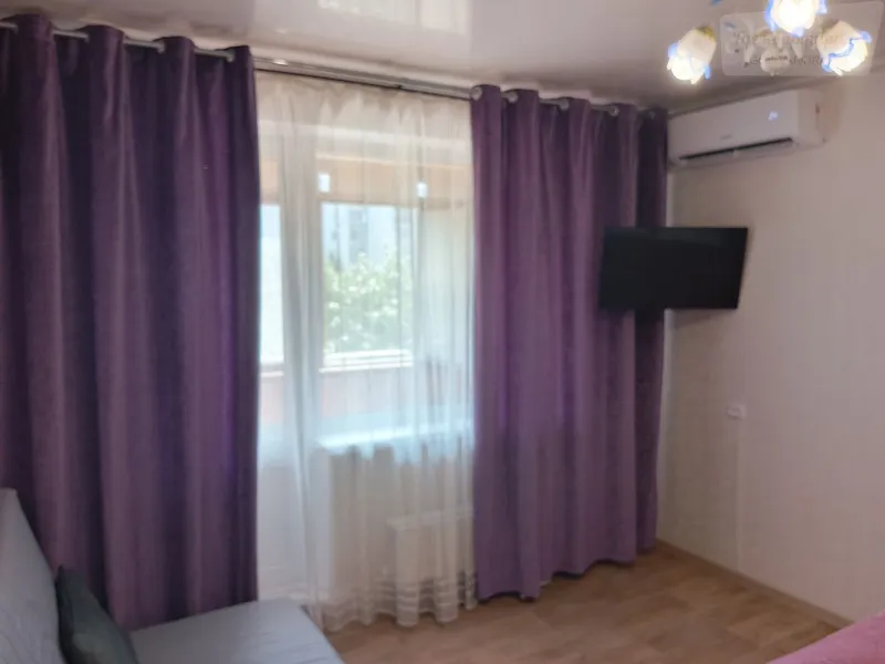 Ново-Садовая улица, 194