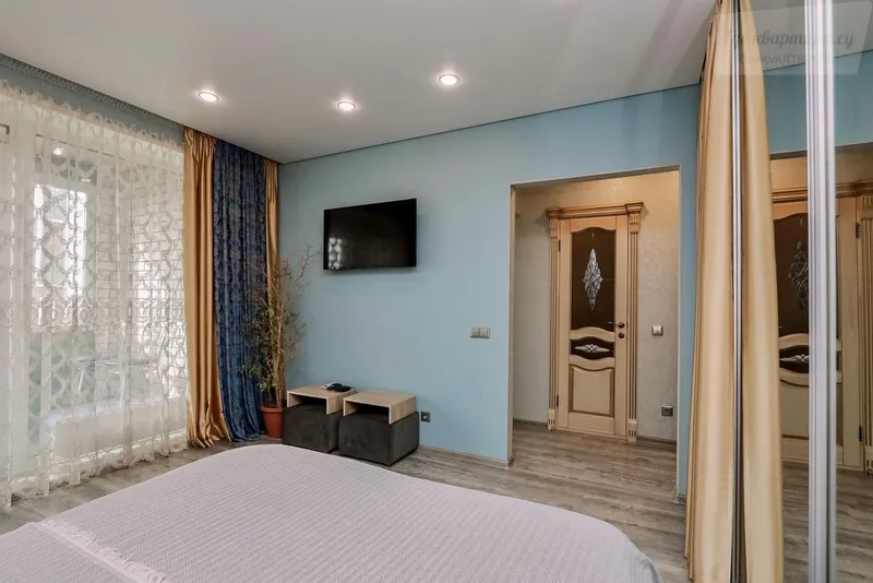 улица имени Вадима Сивкова, 273