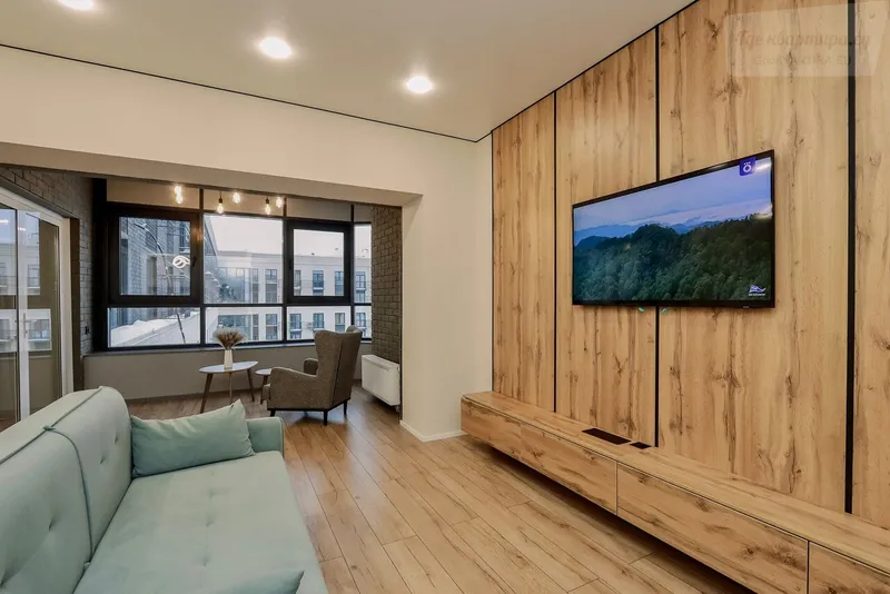 Красная улица, 140