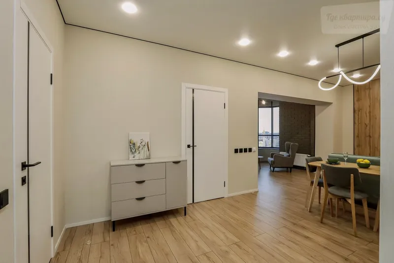 Красная улица, 140