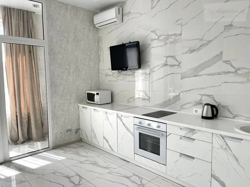 улица Немировича-Данченко, 156