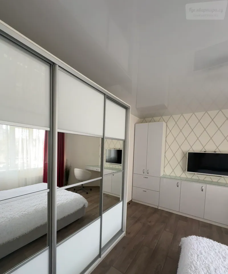 Молодёжная улица, 12