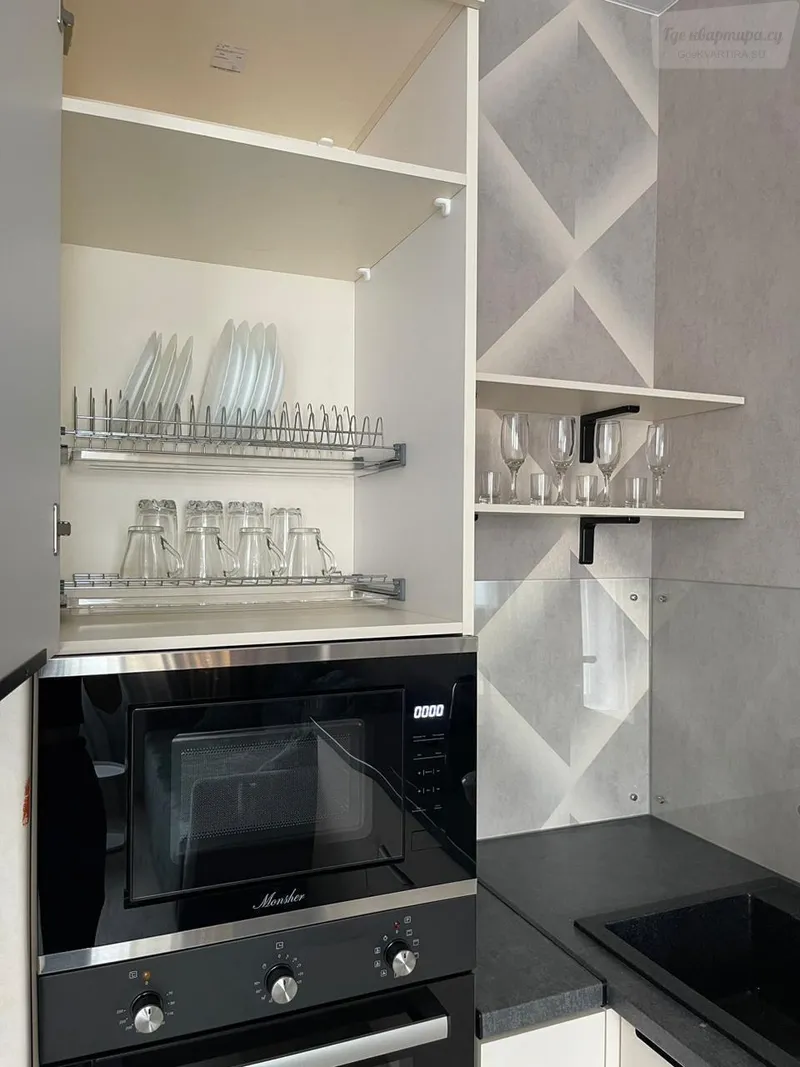 улица Ясный Берег, 12