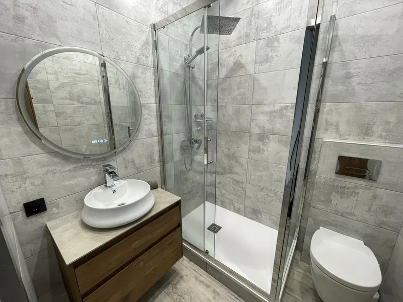 улица Ясный Берег, 12