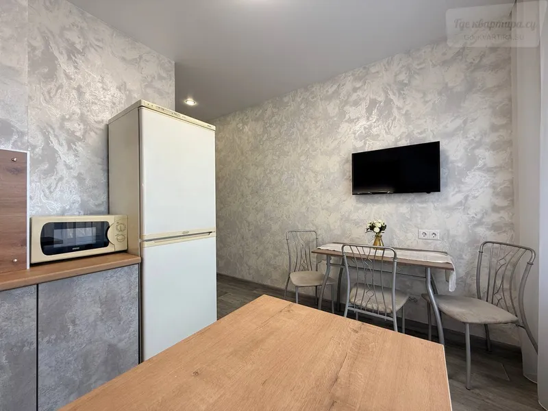 улица Ясный Берег, 35