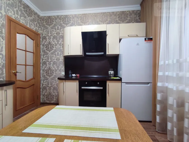 Рябиновый бульвар, 4