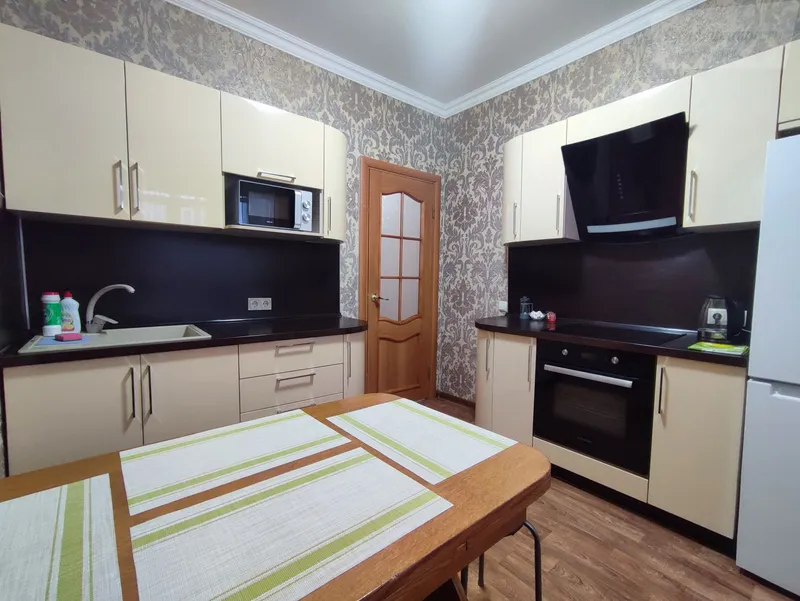 Рябиновый бульвар, 4