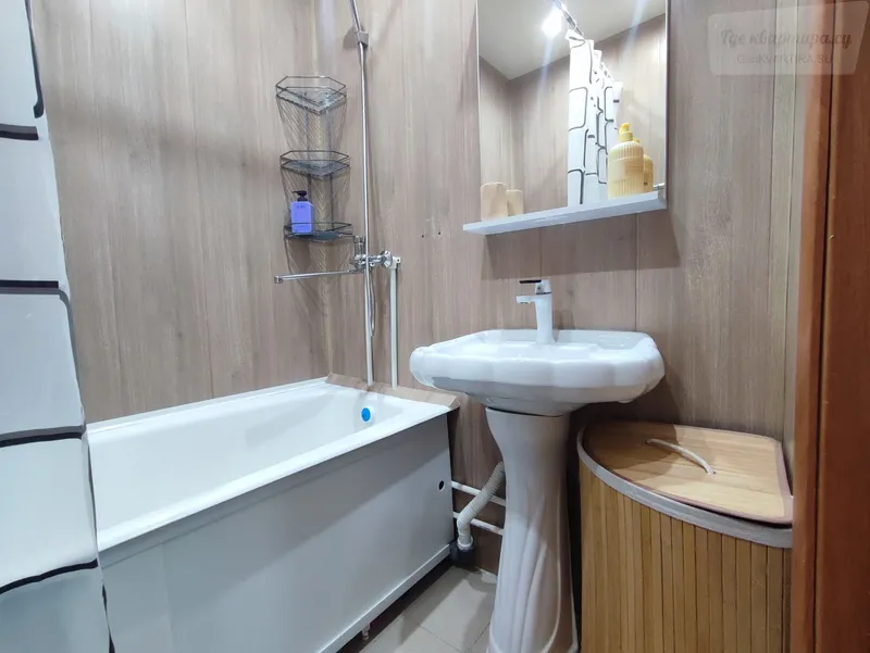 Рябиновый бульвар, 4