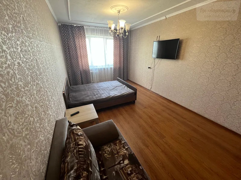 Фото квартиры: улица Бурова-Петрова, 96Гк1