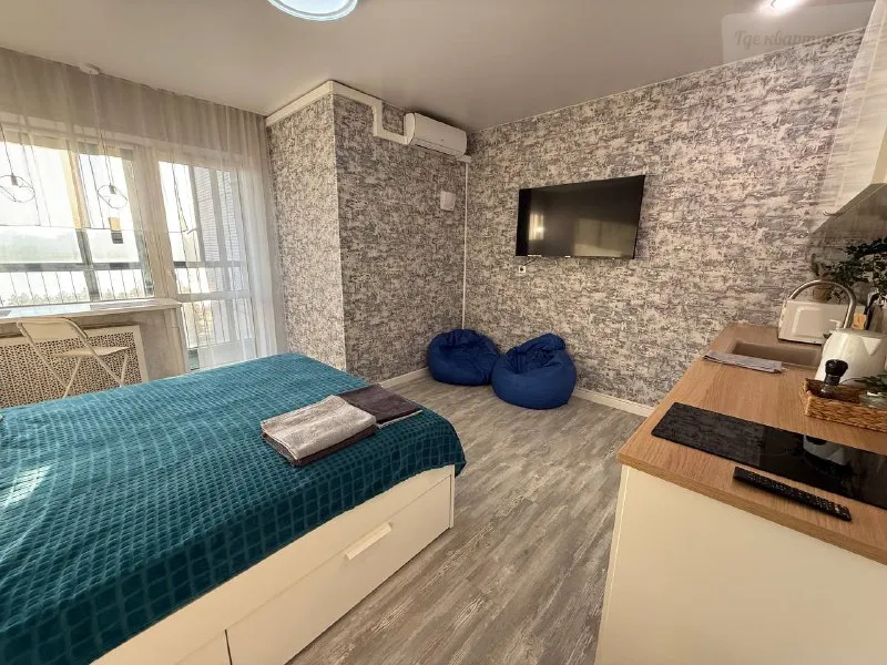 Большевистская улица, 37