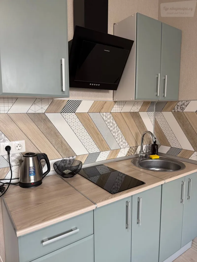 Большевистская улица, 37