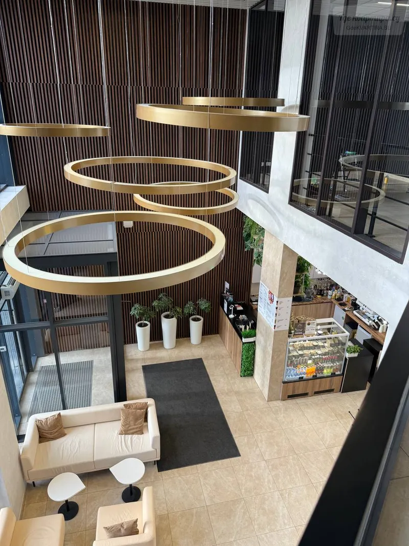 Большевистская улица, 37