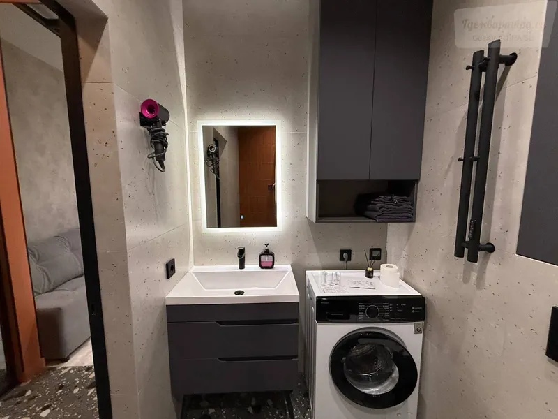 улица Маковского, 6