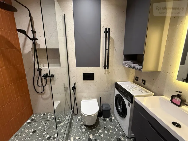 улица Маковского, 6