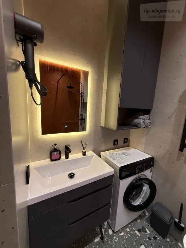 улица Маковского, 6