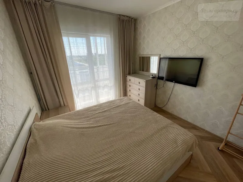 улица Ясный Берег, 1/1