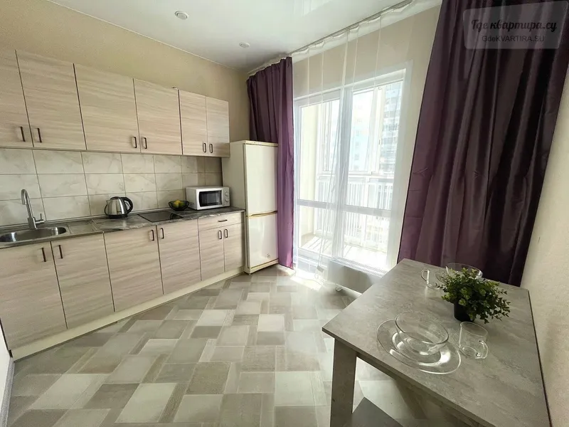 улица Ясный Берег, 3