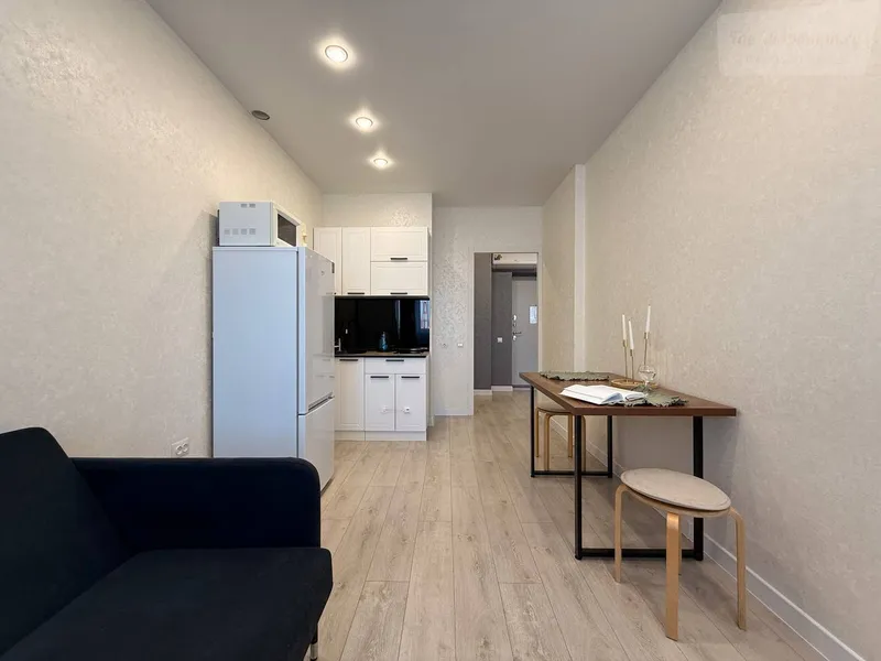 улица Ясный Берег, 12