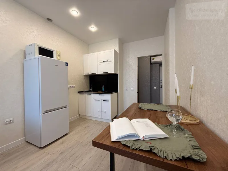 улица Ясный Берег, 12