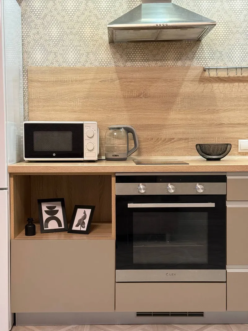 улица Немировича-Данченко, 146/1