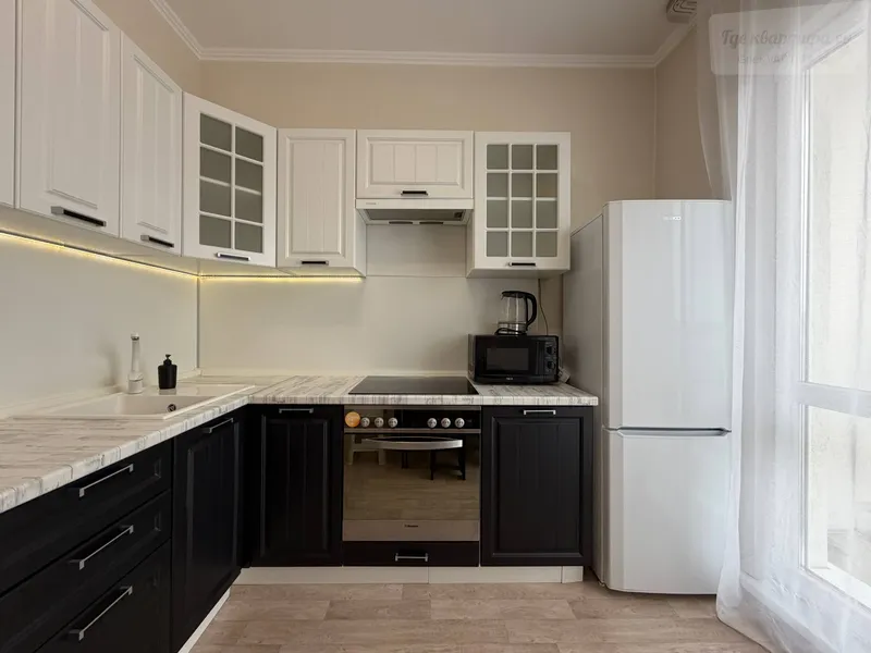 улица Ясный Берег, 9