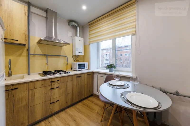 Староникитская улица, 10А