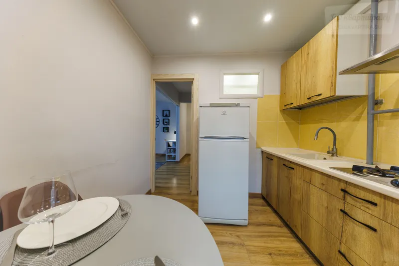 Староникитская улица, 10А