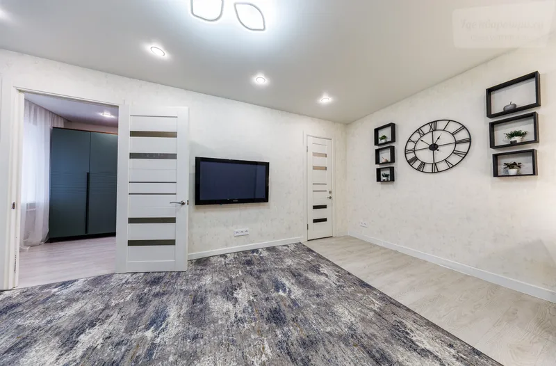 Староникитская улица, 10