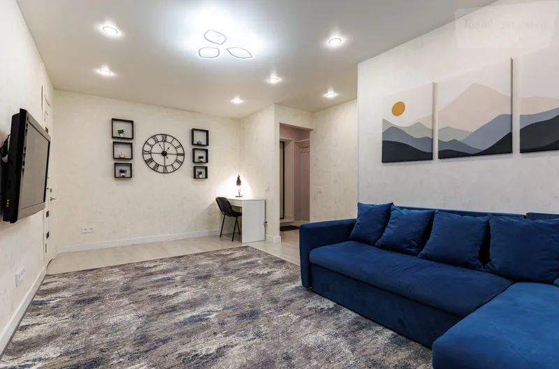 Староникитская улица, 10