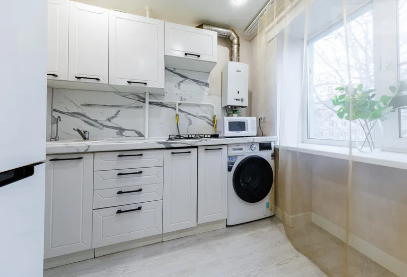 Староникитская улица, 10