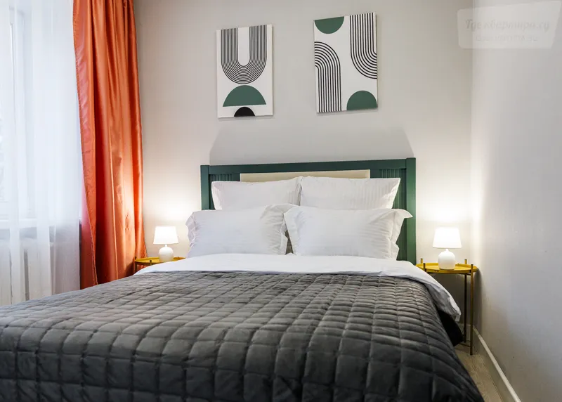 Староникитская улица, 10