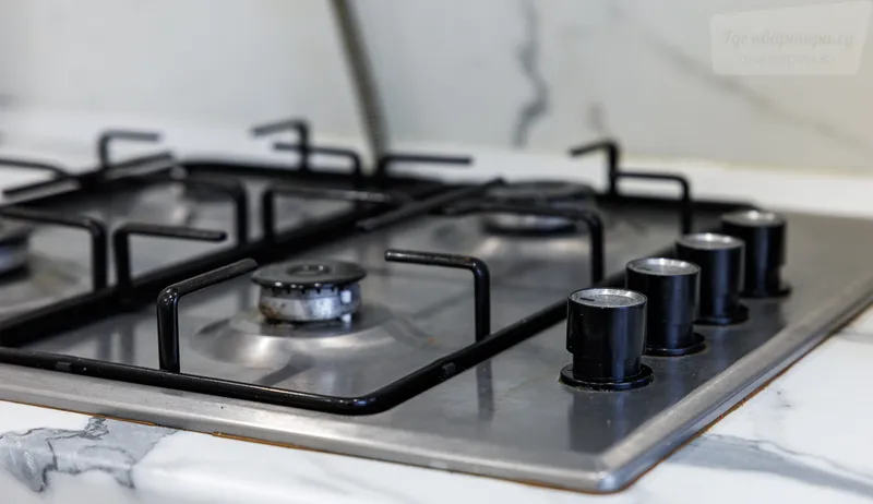 Староникитская улица, 10