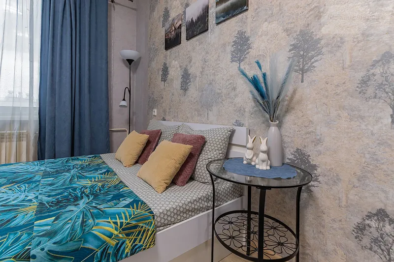 Бурнаковская улица, 105