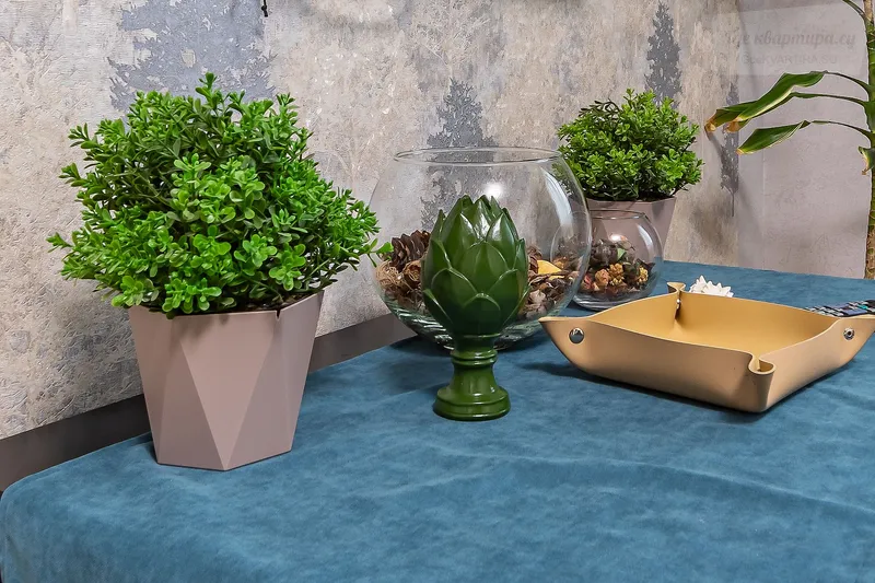 Бурнаковская улица, 105