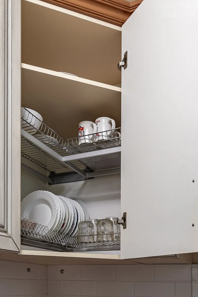 Бурнаковская улица, 105