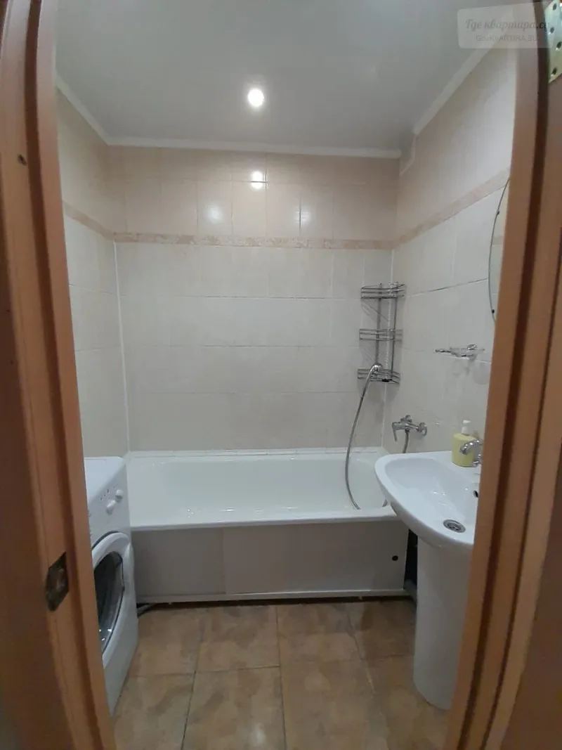 Взлётная улица, 38