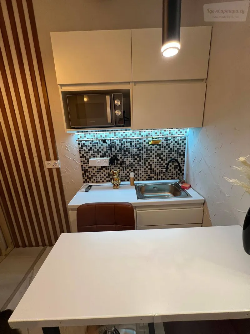 Новоостаповская улица, 20