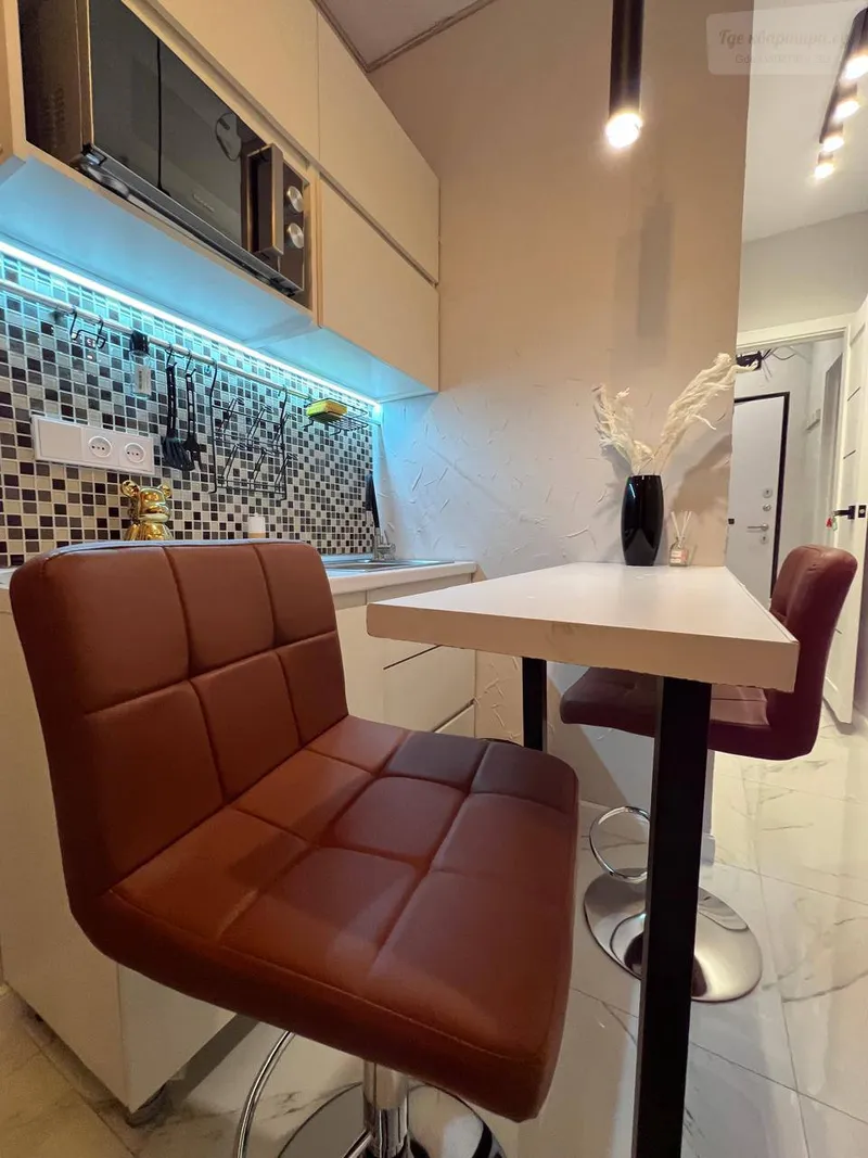 Новоостаповская улица, 20