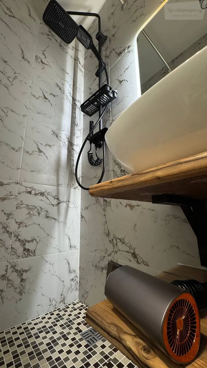 Новоостаповская улица, 20