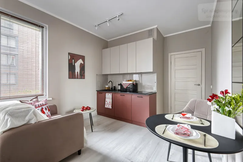 Светлановский проспект, 8